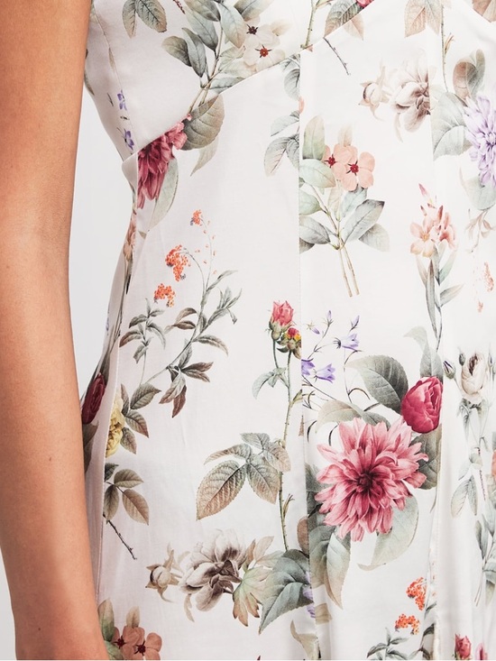 ALICE+OLIVIA Floral Julietta Mini Dress
Floral Print Dress 12 - Picture 4 of 9